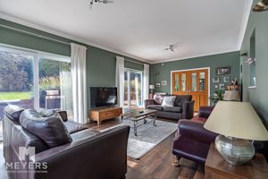 Photo 24- click for photo gallery